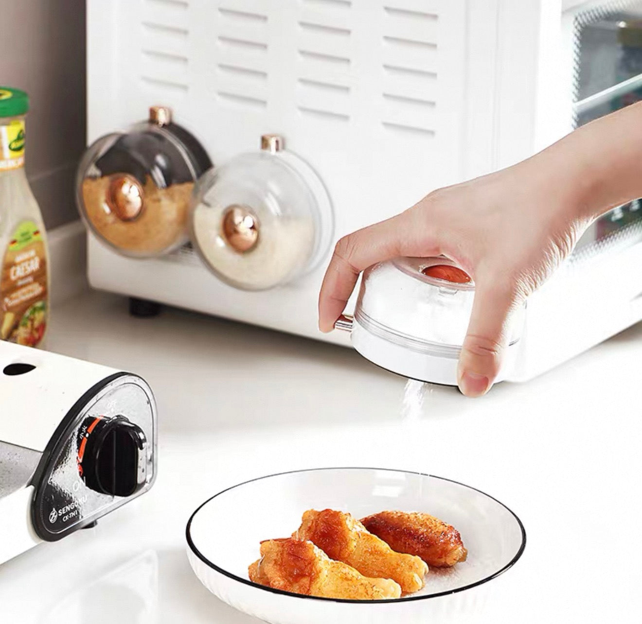 Magnetic Wall-Mounted Seasoning Box – Plastic Spice Containers with Strong Magnet, Detachable Spice Jars for RV, Kitchen & BBQ